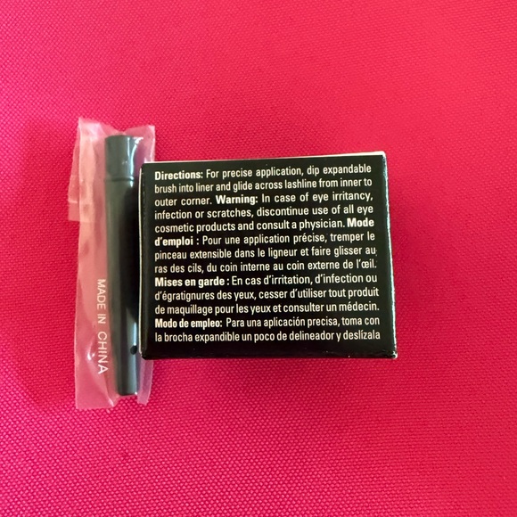 Mary Kay Gel Eyeliner w/ Expandable Brush – Jet Black (New in Box) - Picture 4 of 5